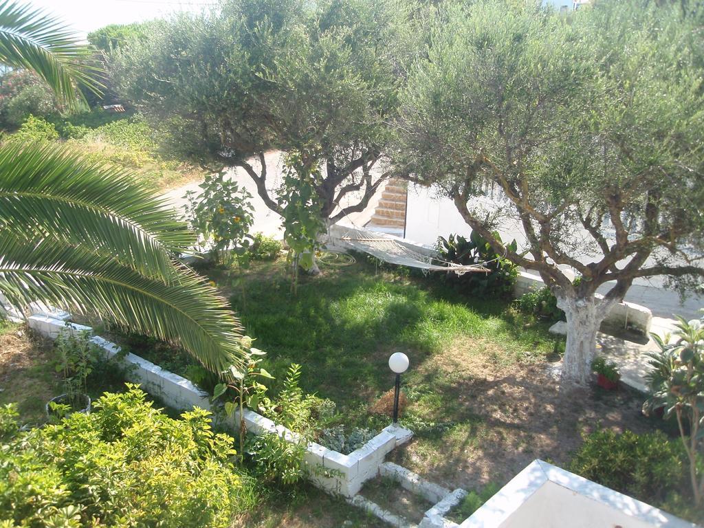Billy'S Amoudi Apartments Pokoj fotografie